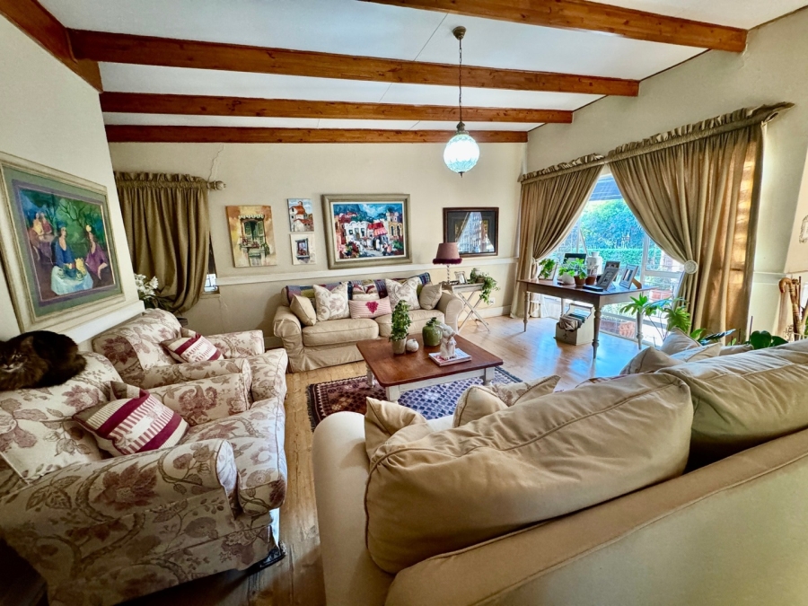5 Bedroom Property for Sale in Van Der Hoff Park North West